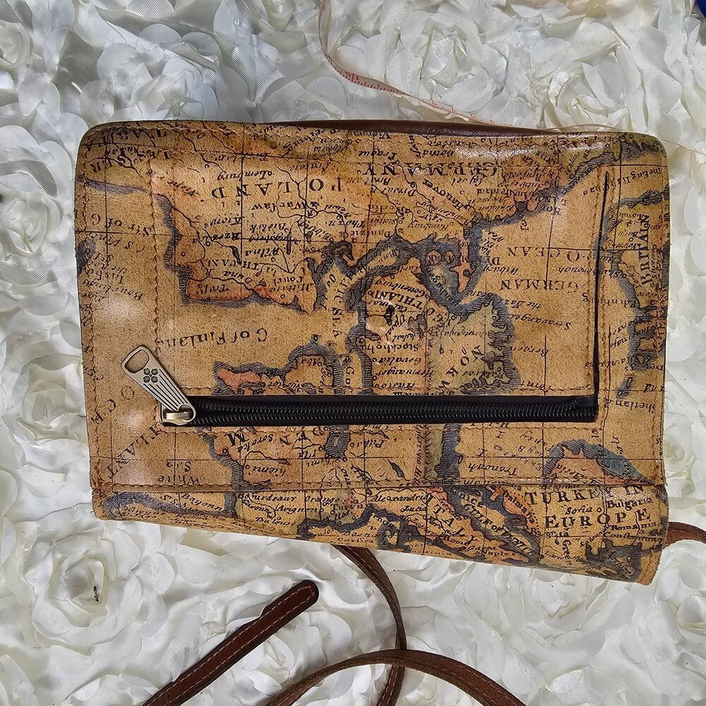 Patricia Nash Vintage European Map crossbody bag - Picture 6 of 13